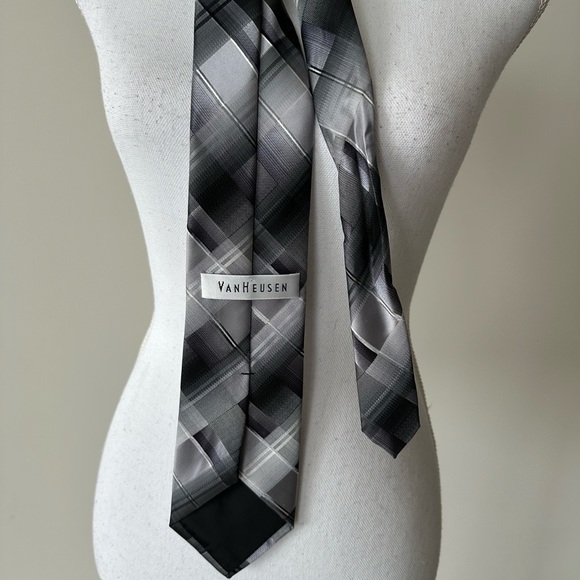 Set of all different pattern ties - Picture 15 of 15